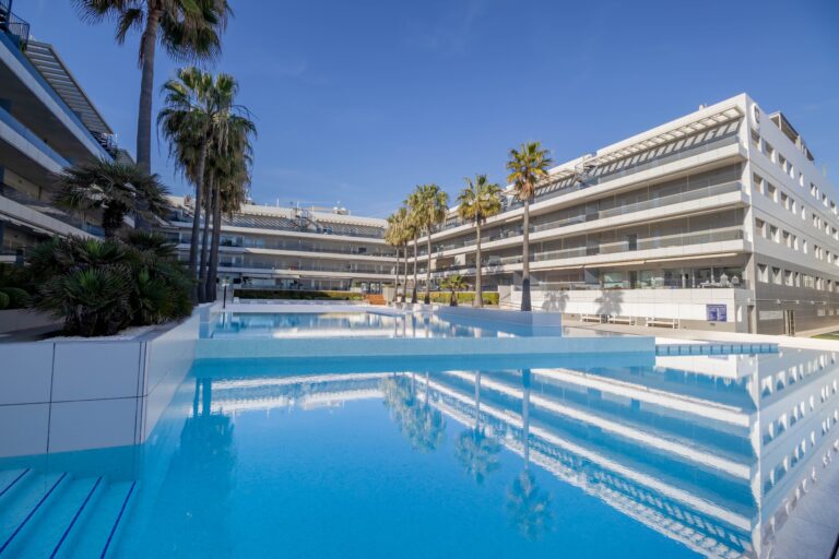 Luxe appartement in Royal beach Playa D'en Bossa