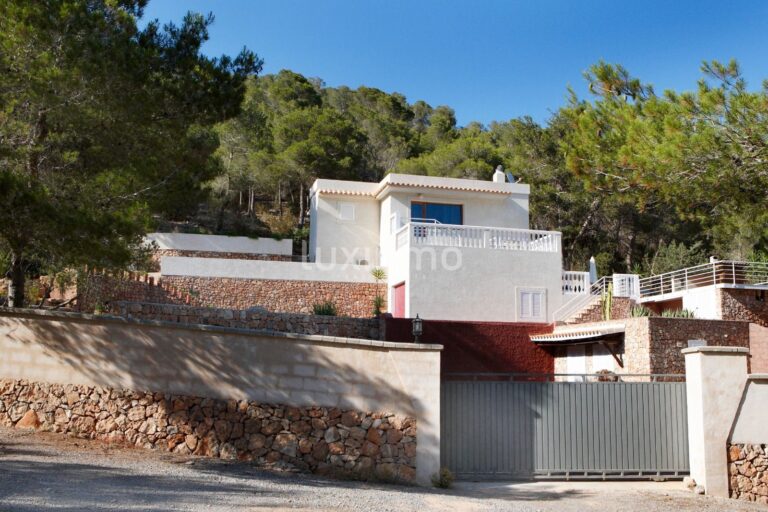 Prachtige mediterrane villa met toeristenvergunning in Sa Caleta