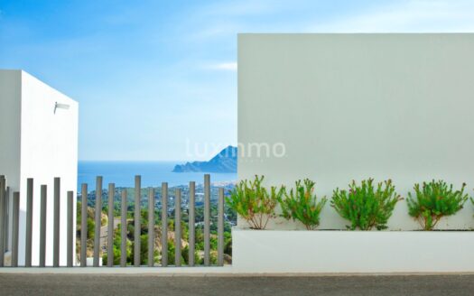 Nieuw gebouwde villa te koop in Sierra de Altea