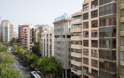 Volledig gerenoveerde flat in het centrum van Alicante