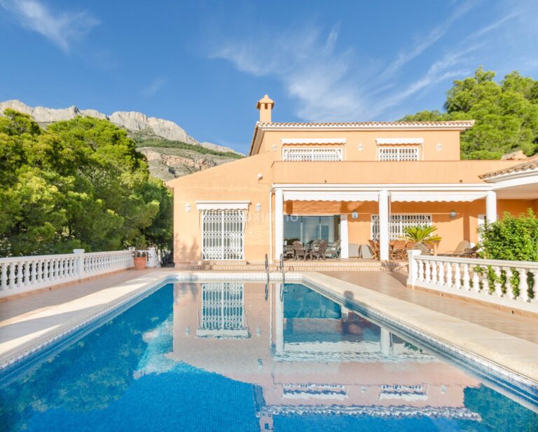 Villa met prachtig uitzicht te koop in Sierra de Altea