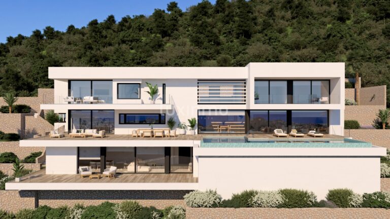 Villa met maximaal comfort en ruimte in de Cumbres del Sol in Benitachell