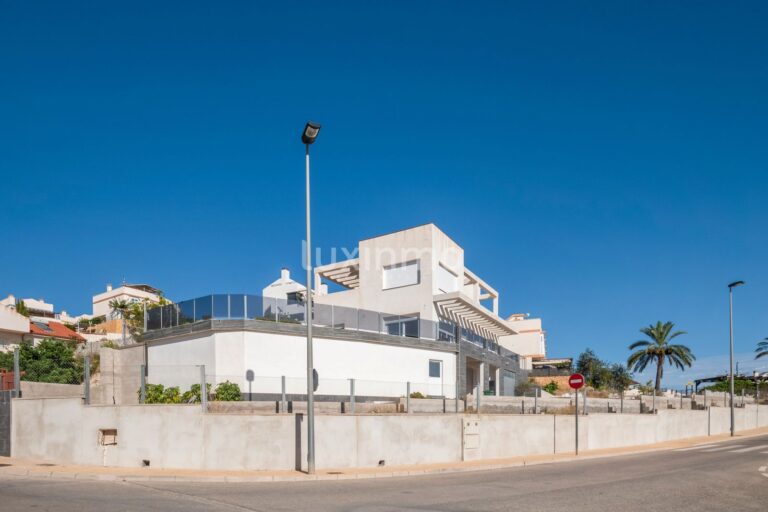 Villa in Balcon de Finestrat met adembenemend open uitzicht en uitzicht op zee