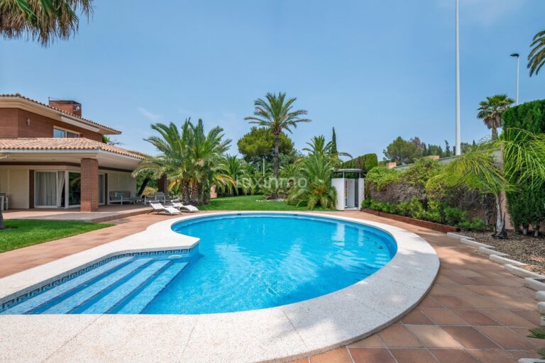 Luxe villa te koop in Benidorm