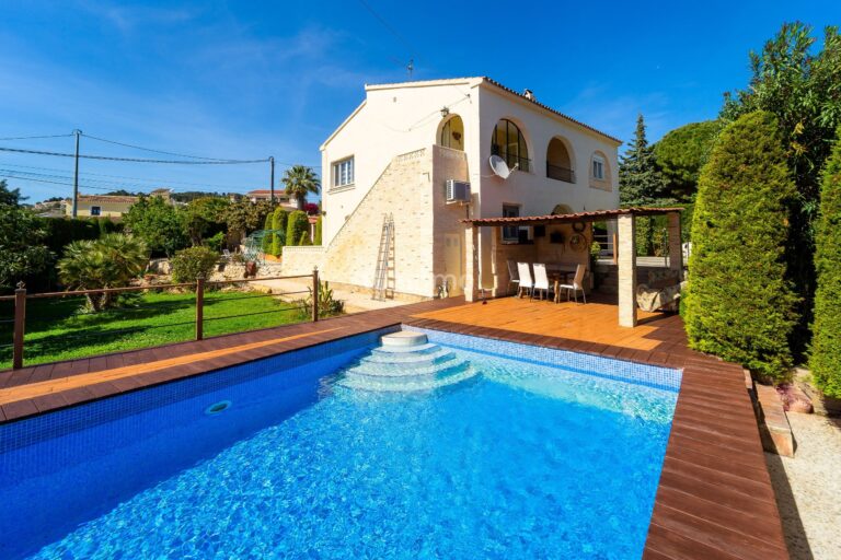 Charmant vrijstaand huis in rustieke stijl in Calpe