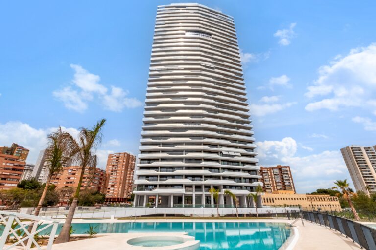 Prachtig appartement met uitzicht op zee te koop in Benidorm