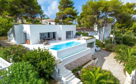 Ibiza stijl villa met zeezicht in Balcon al Mar