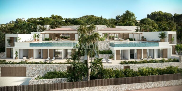 LUXE VILLA TE KOOP MET UITZICHT OP ZEE IN CAP MARTINET JESUS