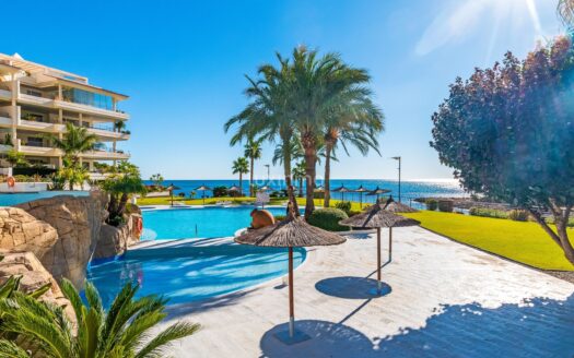 Kostbaar penthouse met uitzicht op zee te koop in Altea