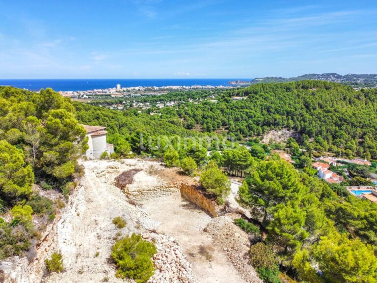 Grondstuk te koop in Javea met prachtig uitzicht op de Middellandse Zee