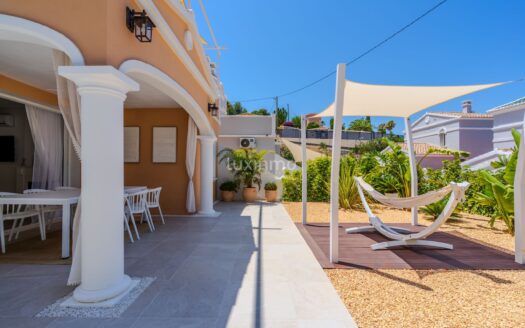 Charmant huis in Calpe met eigen tuin