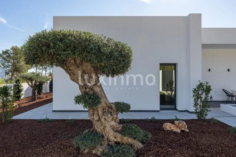 Mooie gelijkvloerse villa te koop in Altea