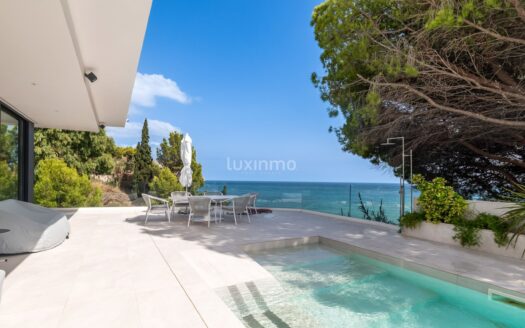 Luxe moderne villa met uitzicht op zee in Altea