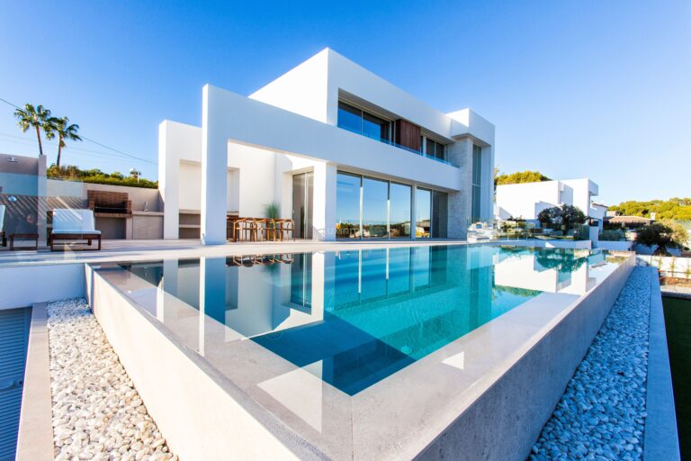 Prachtig modern huis met uitzicht op zee in La Fustera Benissa