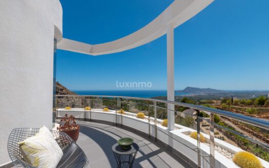 Moderne villa met uitzicht op zee in Sierra de Altea