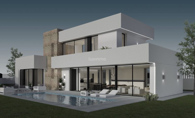 Moderne luxe villa te koop dichtbij het centrum en het strand van Moraira