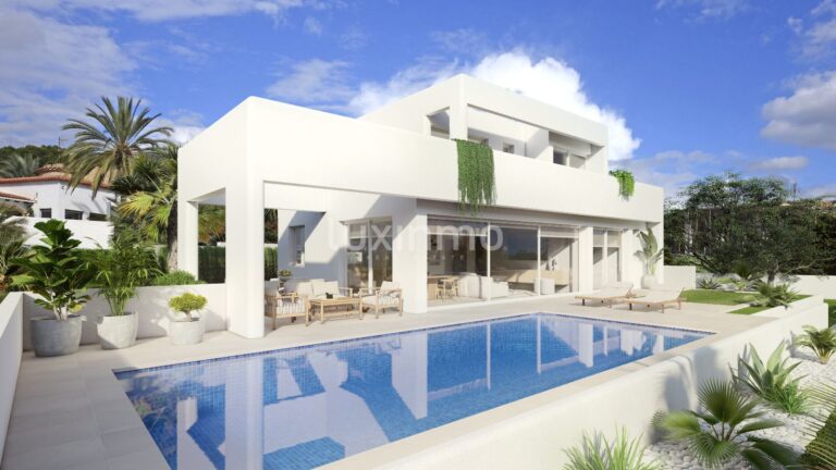 Modern huis met privé zwembad en uitzicht op zee in Moraira