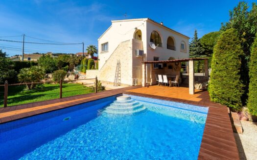 Charmant vrijstaand huis in rustieke stijl in Calpe