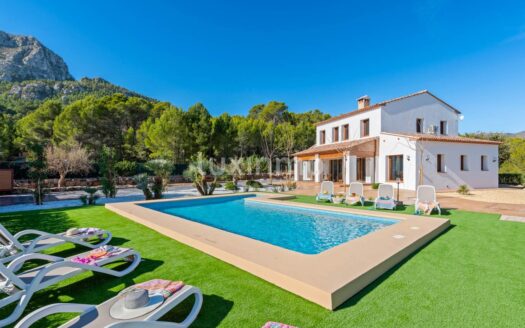 Uitzonderlijke Villa met privézwembad gelegen in Calpe