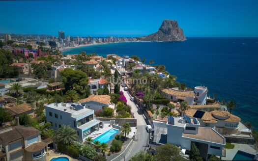 Luxe villa met uitzicht op zee in Calpe