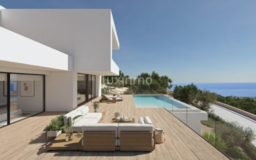 Luxe villa op de top van Cumbre del Sol met uitzicht op zee