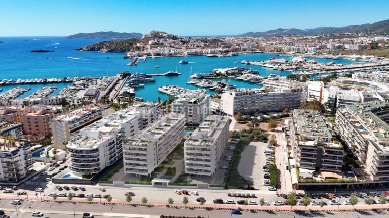 Nieuwe luxe appartementen met uitzicht op zee in Marina Botafoch