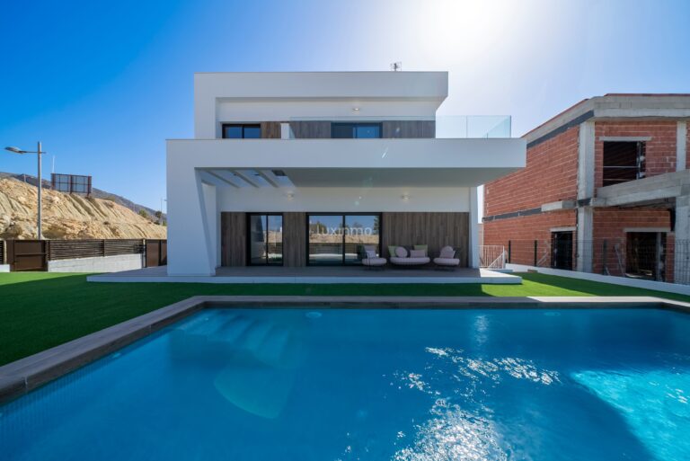 Nieuwbouw Villa met 3 slaapkamers en privé zwembad in Balcón de Finestrat