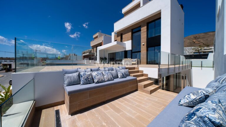 Villa te koop in Balcon-Finestrat met panoramisch uitzicht op zee