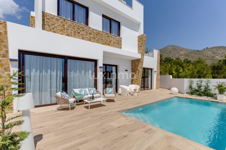 Prachtige moderne nieuwbouwvilla in Balcón de Finestrat-Terra Marina