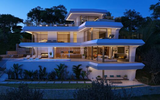 Prachtige vrijstaande villa met 4 slaapkamers en zeezicht in Altea